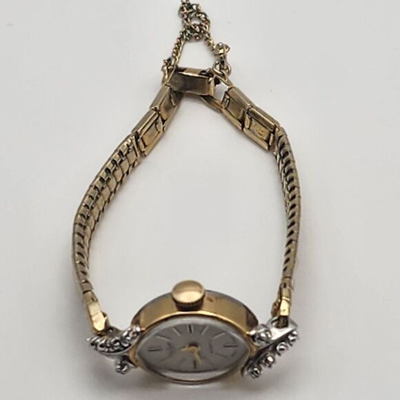 Vintage Paul Maret Gold Tone Watch with 6 Diamonds main image 5